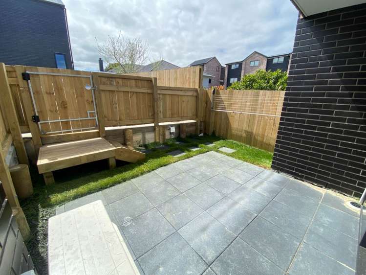 1/63 Taikata Road Te Atatu Peninsula_7