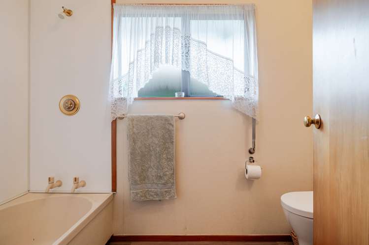 4 Seville Court Terrace End_15