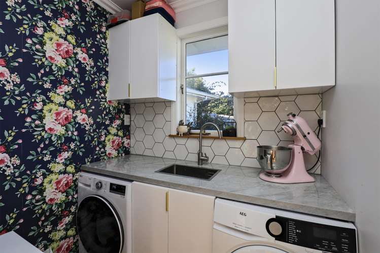 33 Neeve Road Taradale_7