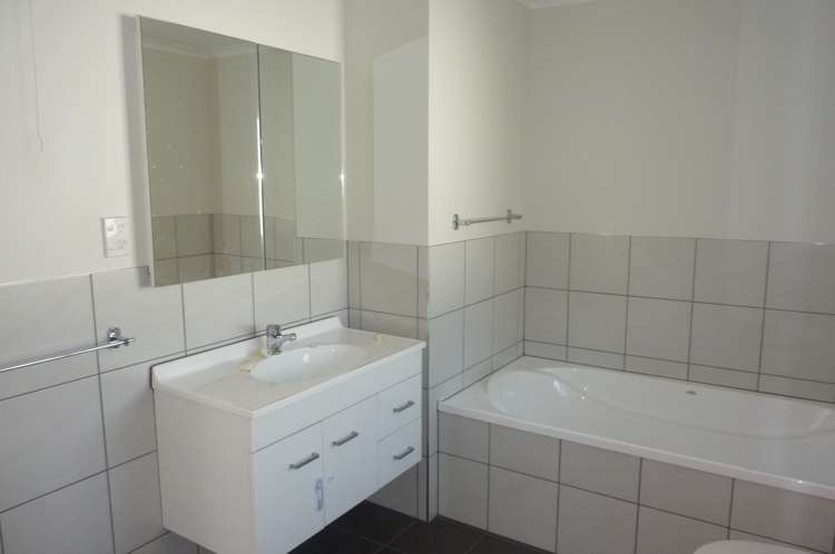 94 Derby Street Westport_15