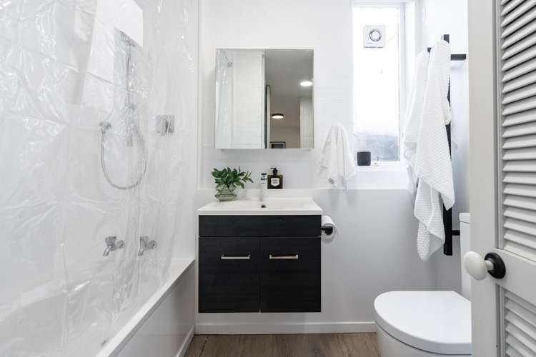 141k Churton Drive Churton Park_14