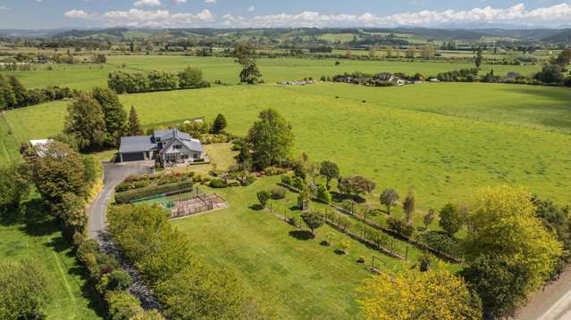 A Secluded 4.18ha Country Lifestyle on Pugh Road