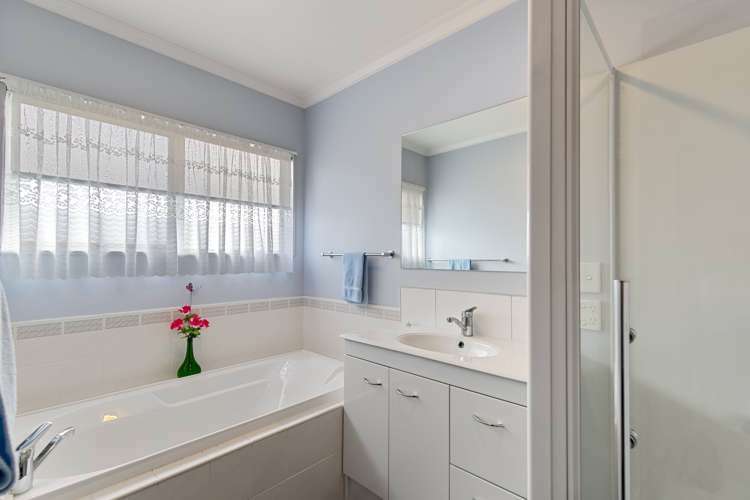 240 Grandview Road Western Heights_12