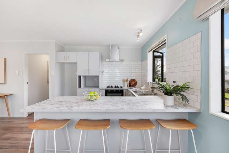 7 Westra View Tawa_5