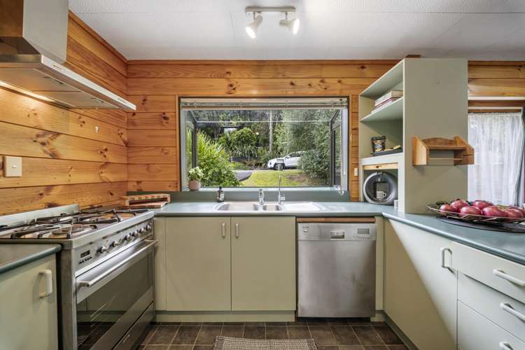 126 Laingholm Drive Laingholm_6