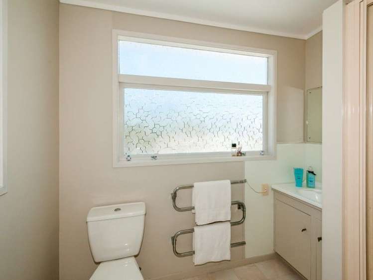 2 James Evans Drive Northcote_12