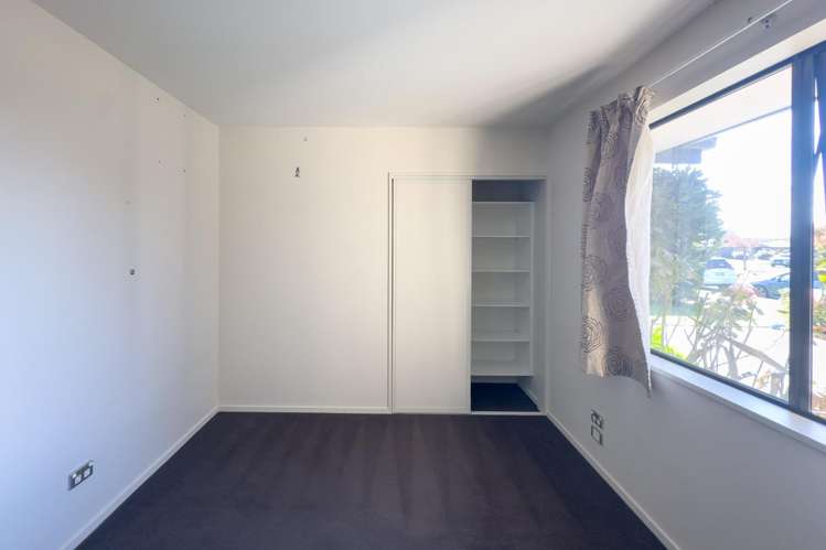 43 Somerville Crescent Aidanfield_3