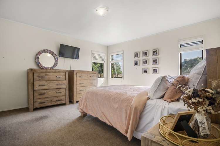 2 Litchfield Place Clarks Beach_11