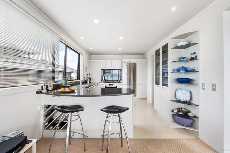 2/195 Tamaki Drive Kohimarama_13