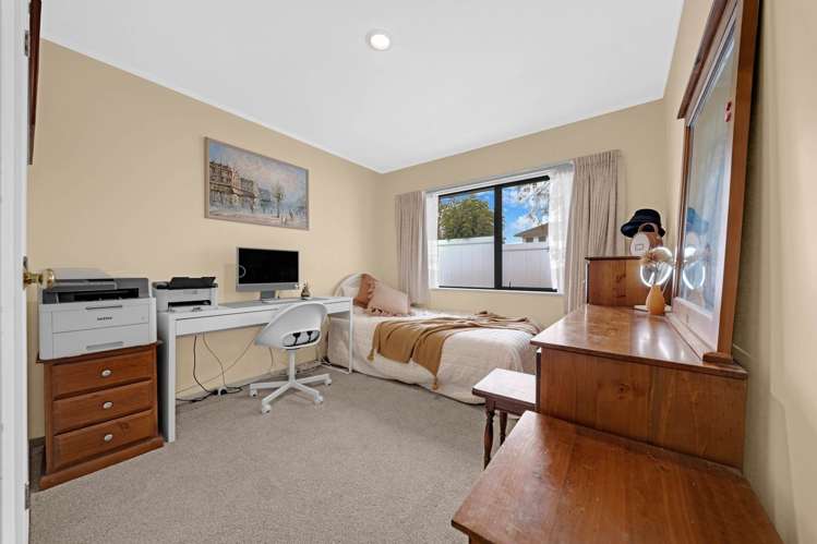 41 Clydesdale Road Somerville_18
