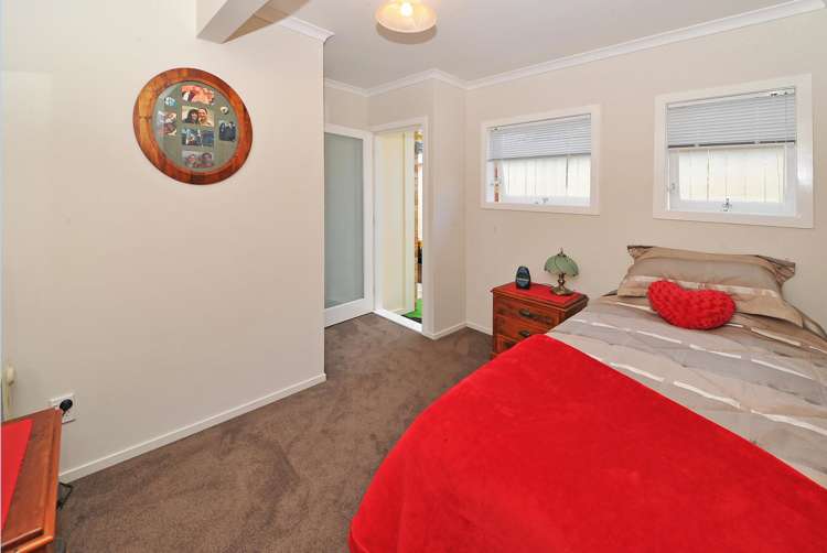 2/39 Clark Road Pahurehure_5