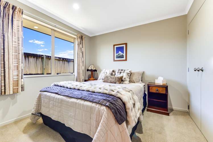 57 Aquila Crescent Rototuna North_21