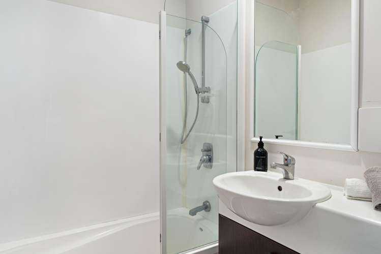 10/2 Western Springs Road Morningside_13