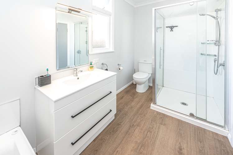 123 Anzac Parade Wanganui East_18