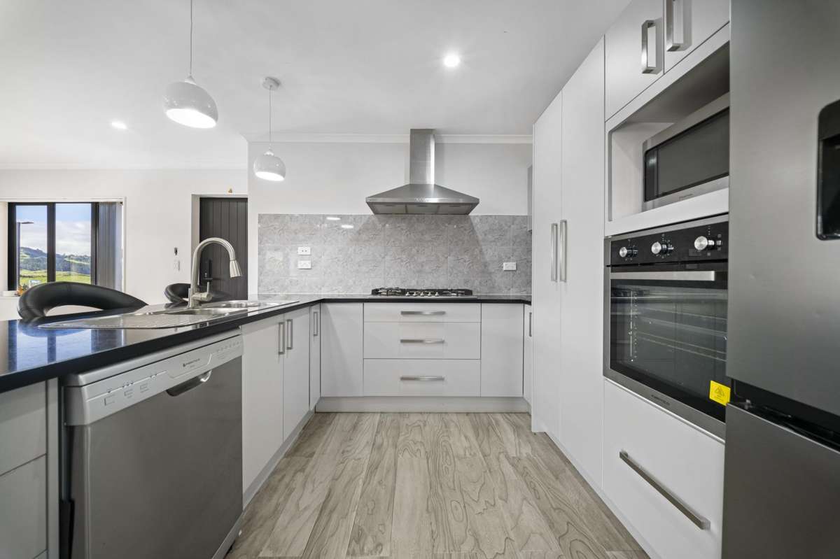 5 James Elliot Way_1