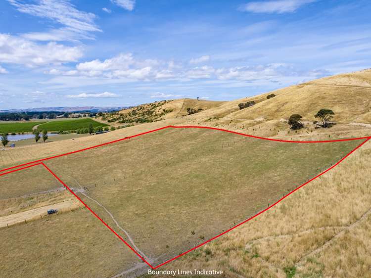 2/1015 Lake Ferry Road Martinborough_11