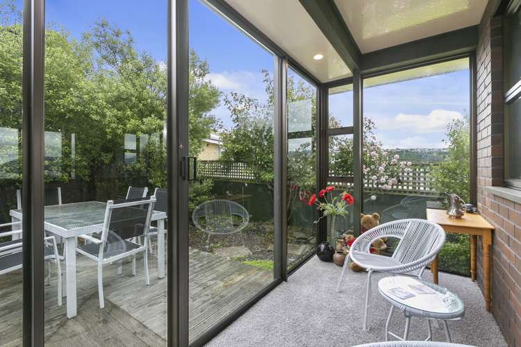 60 Easther Crescent Kew_11