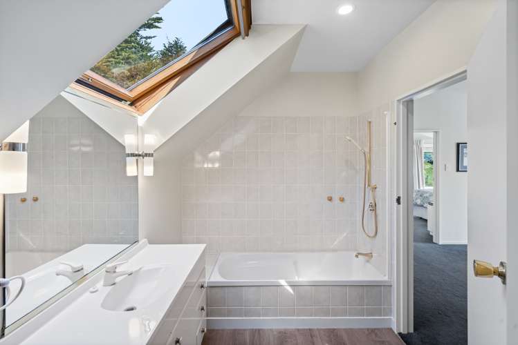 95 Bay View Road Moncks Bay_19