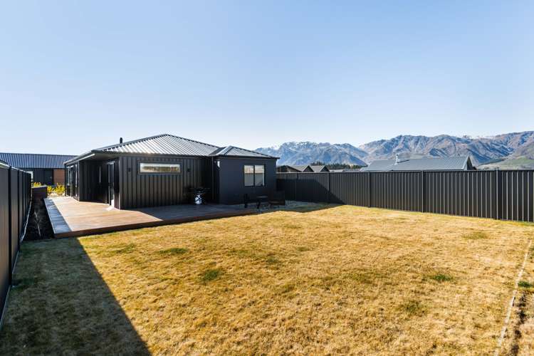 133 Burdon Loop Lake Hawea_23