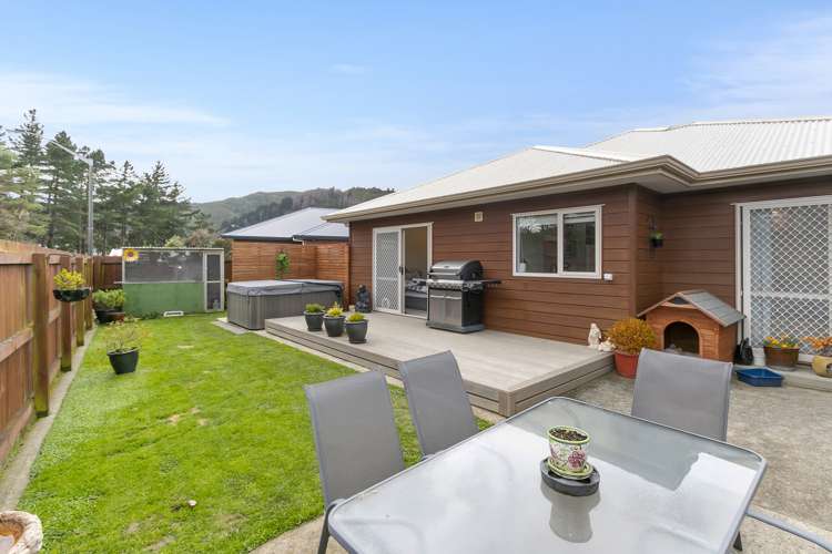 1 Woodland Grove Wainuiomata_15