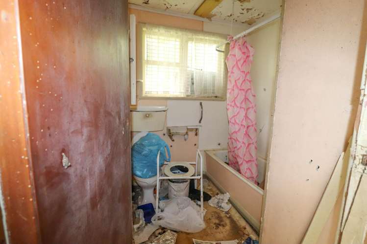 111 Currie Street Thames_12