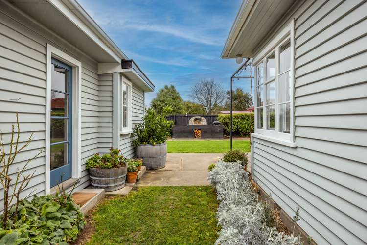 6 Church Street Amberley_19