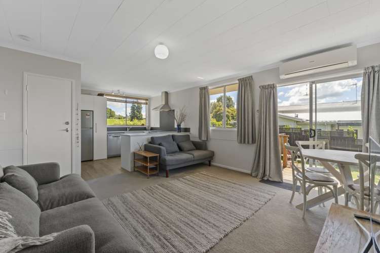 11 Besley Place Acacia Bay_6