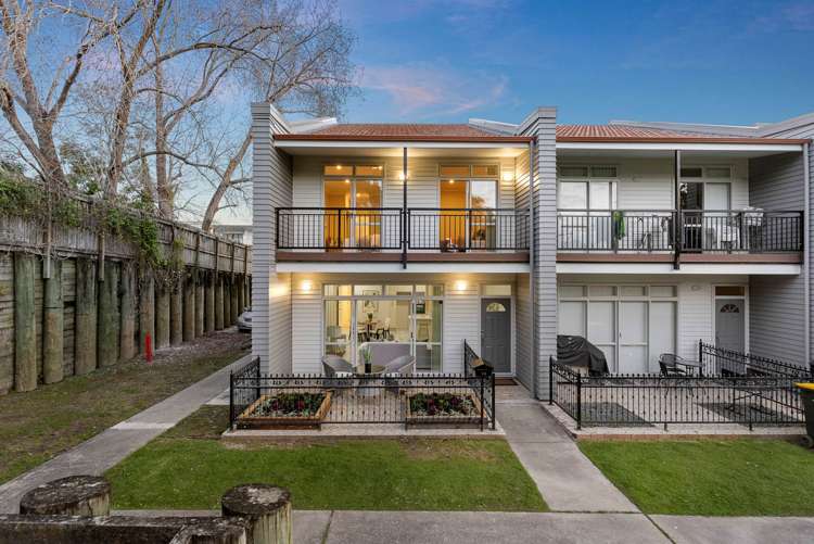 16/44 Carlos Drive Flat Bush_13