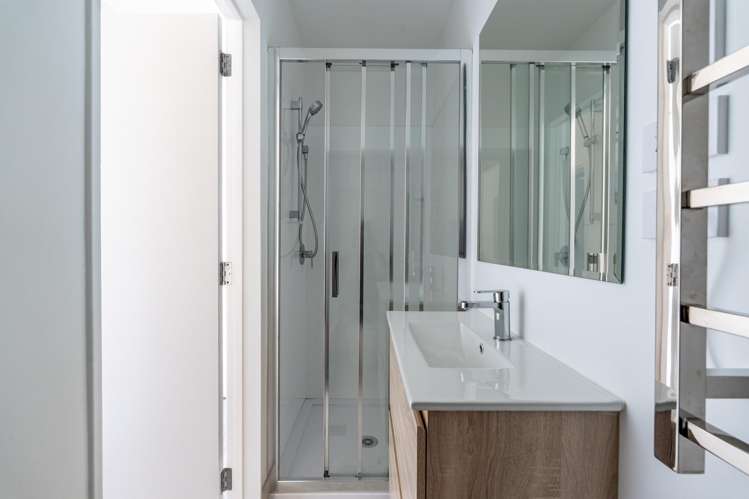 8/233 Great North Road Henderson_15