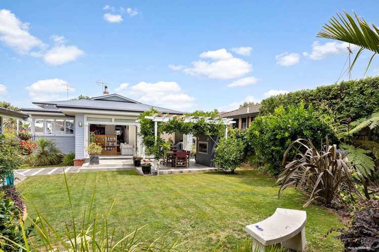21 Hollywood Avenue Epsom_4