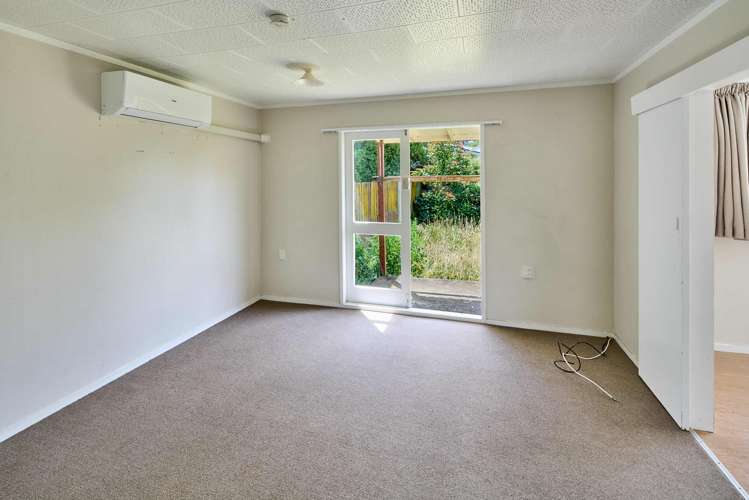 7/3 Bouverie Street Petone_10