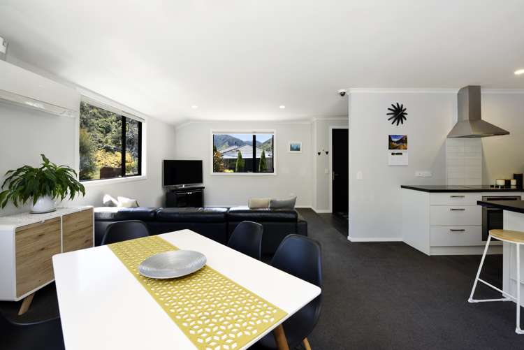 7 Olivine Terrace The Brook_6