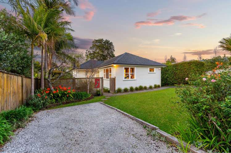 12 Linwood Avenue Forrest Hill_2