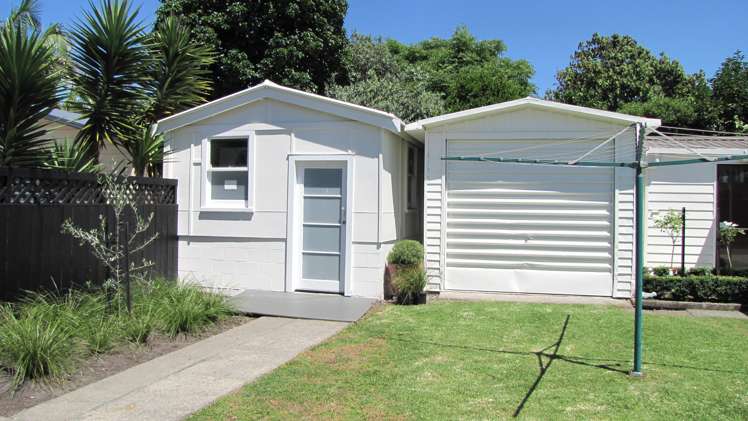 718 Gladstone Road Te Hapara_15