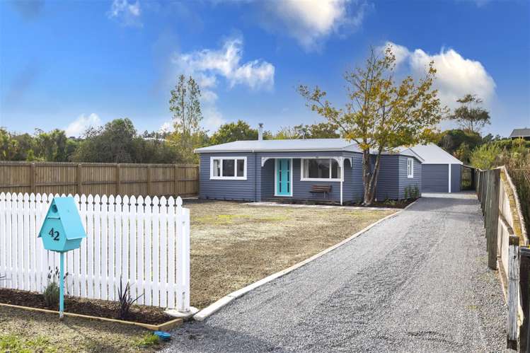 42 Featherstone Avenue Kairaki_19