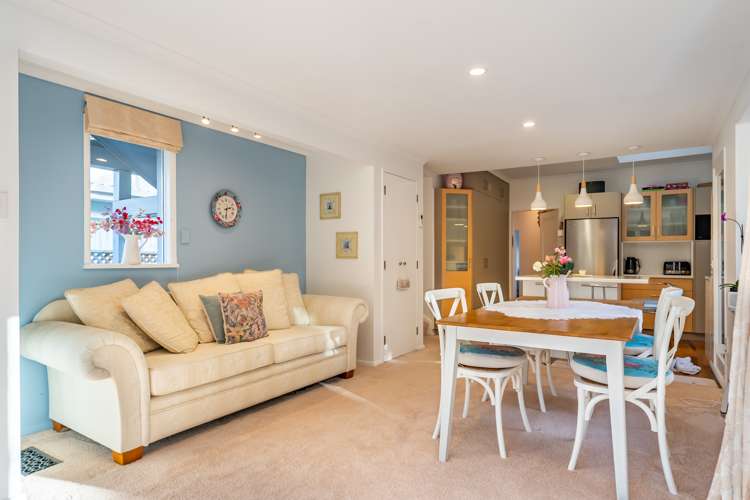 8 Military Road Boulcott_7