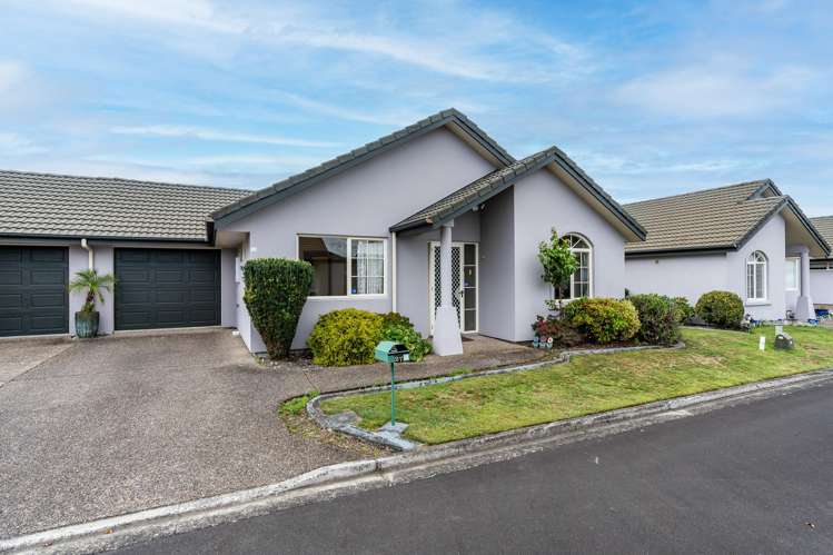 27/16 Rototuna Road Flagstaff_1