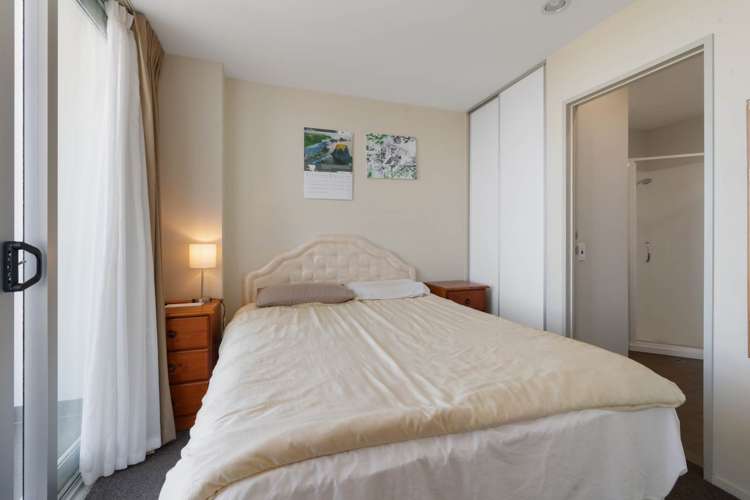 1601/17 Amersham Way_0