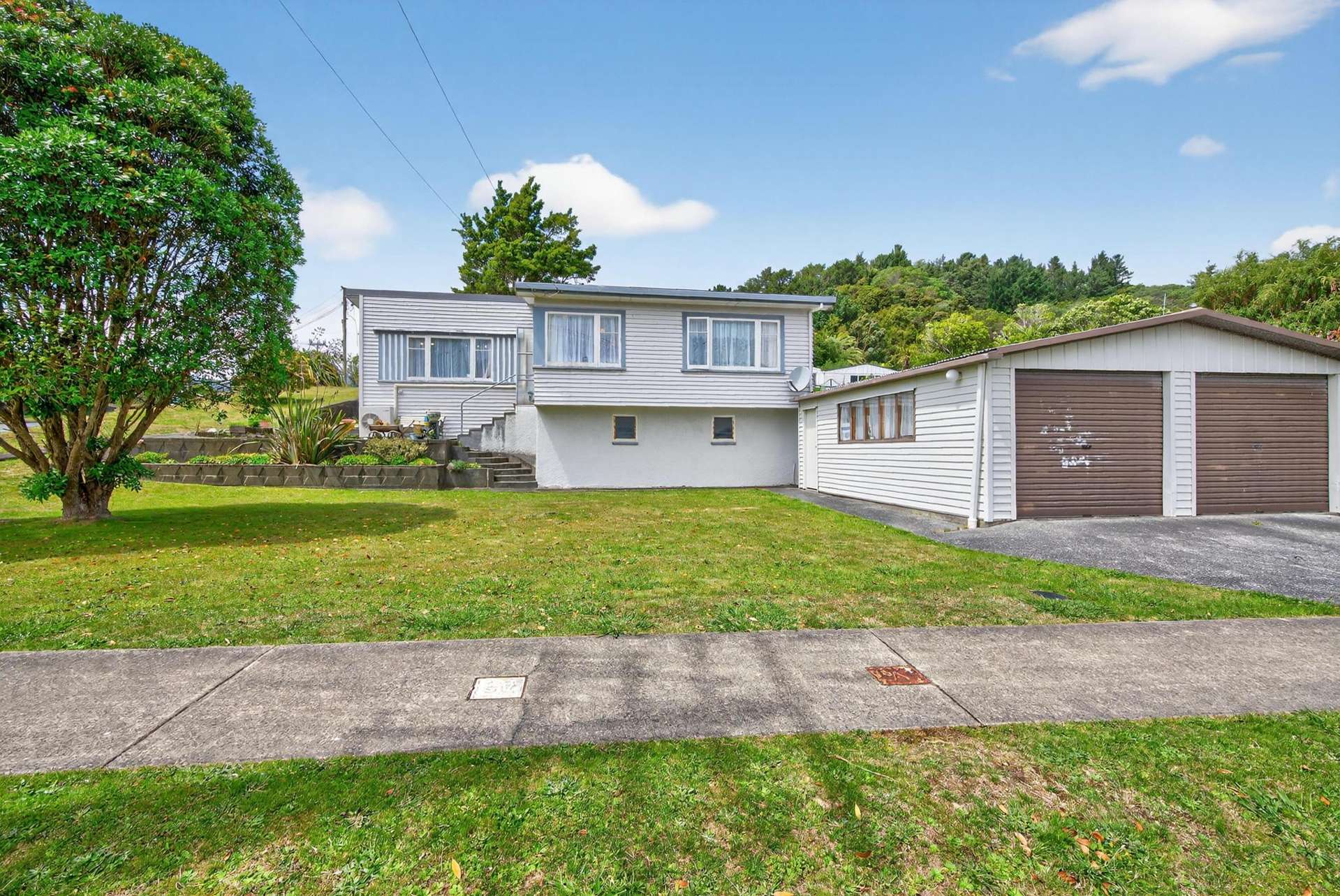5 Burden Avenue Wainuiomata_0
