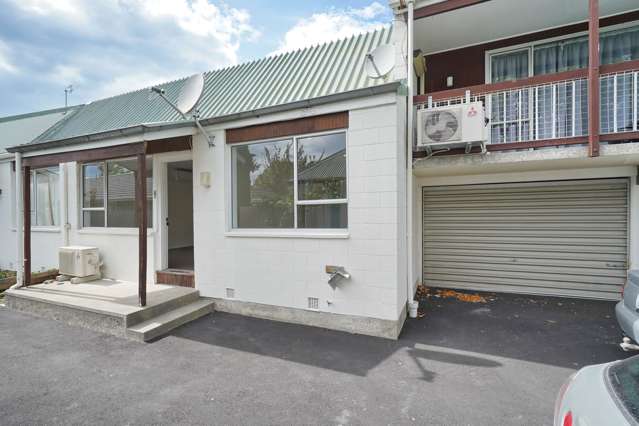 7/11 Winchester Street Merivale_4