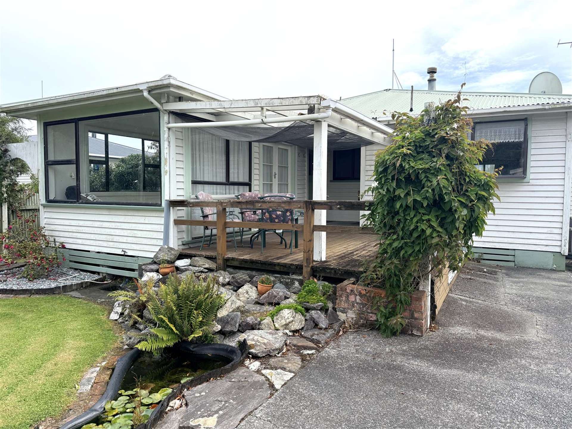 218 Sewell Street Hokitika_0