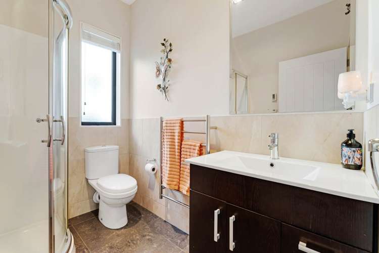 23 Terrasini Drive Flat Bush_34