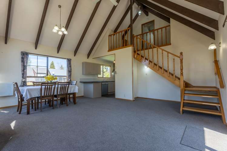 65 Chalet Crescent_0