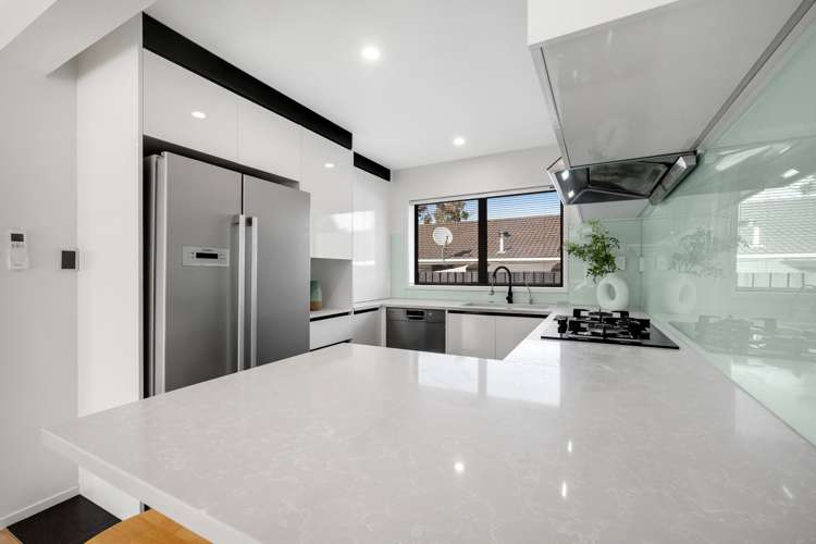 1/4 Jillteresa Crescent Half Moon Bay_12