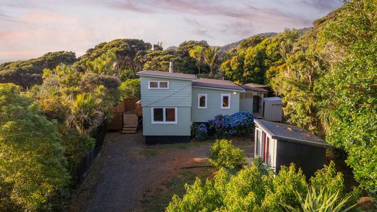 132 Seaview Road Piha_29