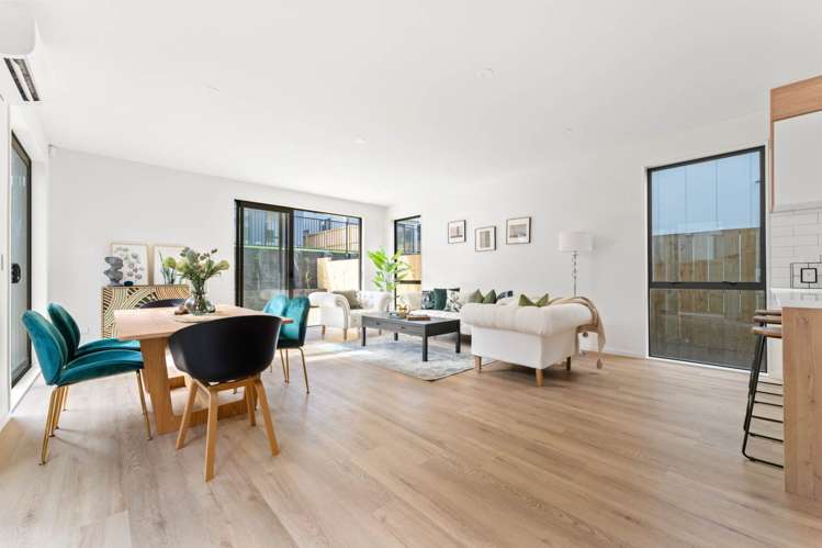 21 Bronzewater Drive Silverdale_3