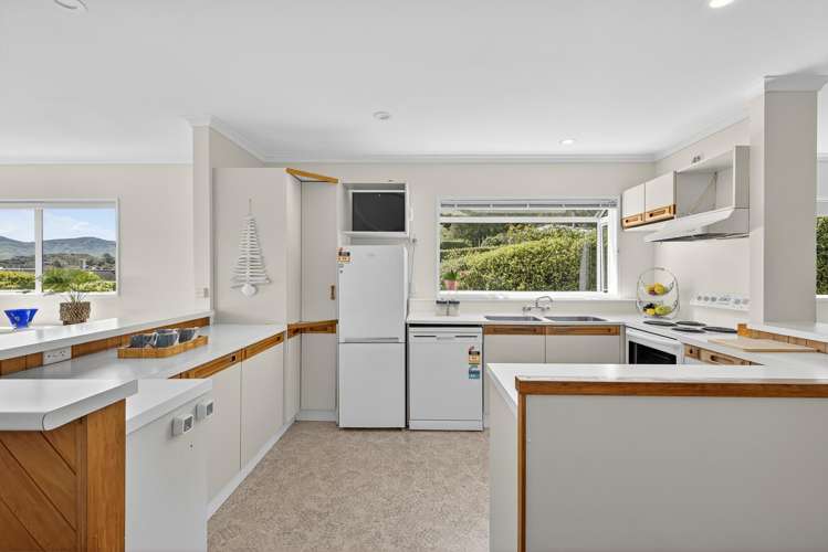 420 Marine Drive Charteris Bay_12