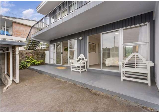 1/23B Hillsborough Road Hillsborough_2