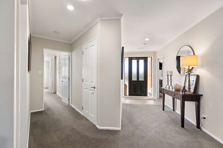 6 Liberty Grove Kelvin Grove_11