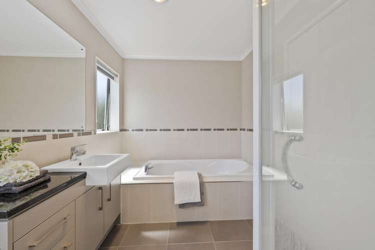 4 Viera Drive Mission Heights_21